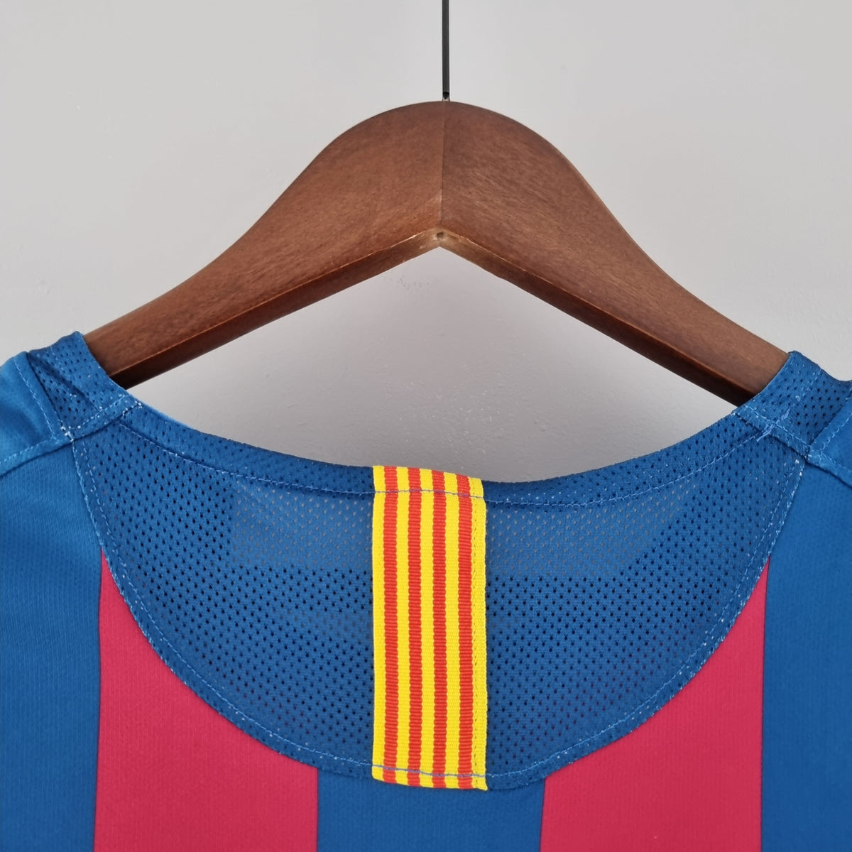 BARCELONA I 05/06 HOMBRE (RETRO) MANGA LARGA - Vitrine Futebolística