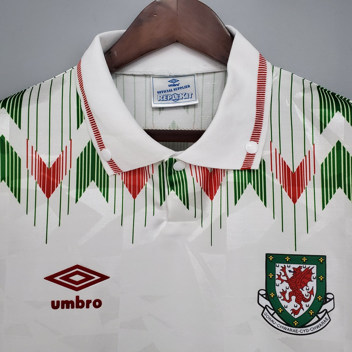 PAÍS DE GALES I 90/92 HOMBRE (RETRO) - Vitrine Futebolística