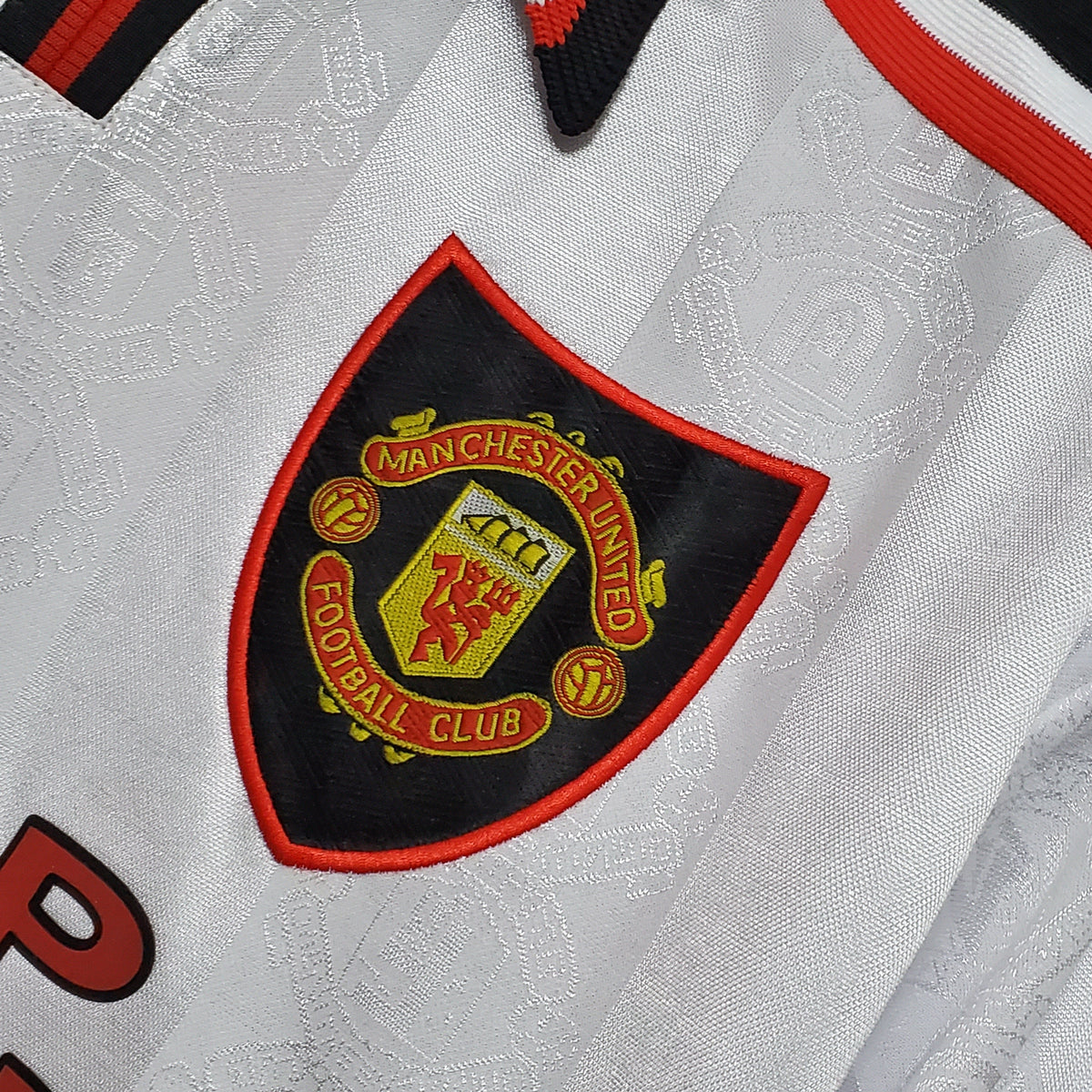 MANCHESTER UNITED I 97/98 HOMBRE (RETRO) - Vitrine Futebolística