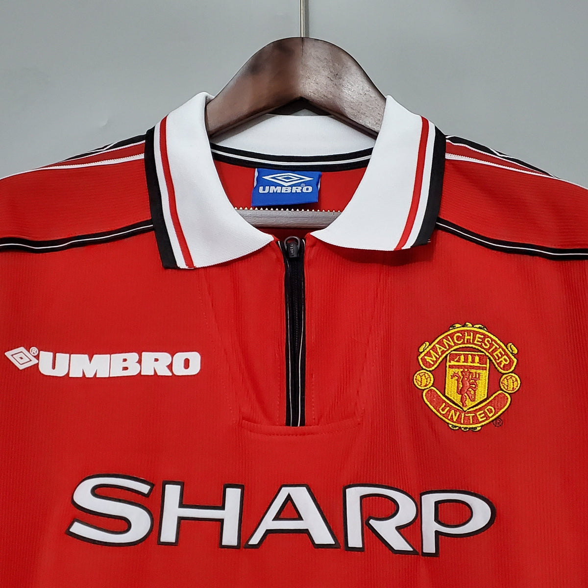 MANCHESTER UNITED I 98/99 HOMBRE (RETRO) MANGA LARGA - Vitrine Futebolística