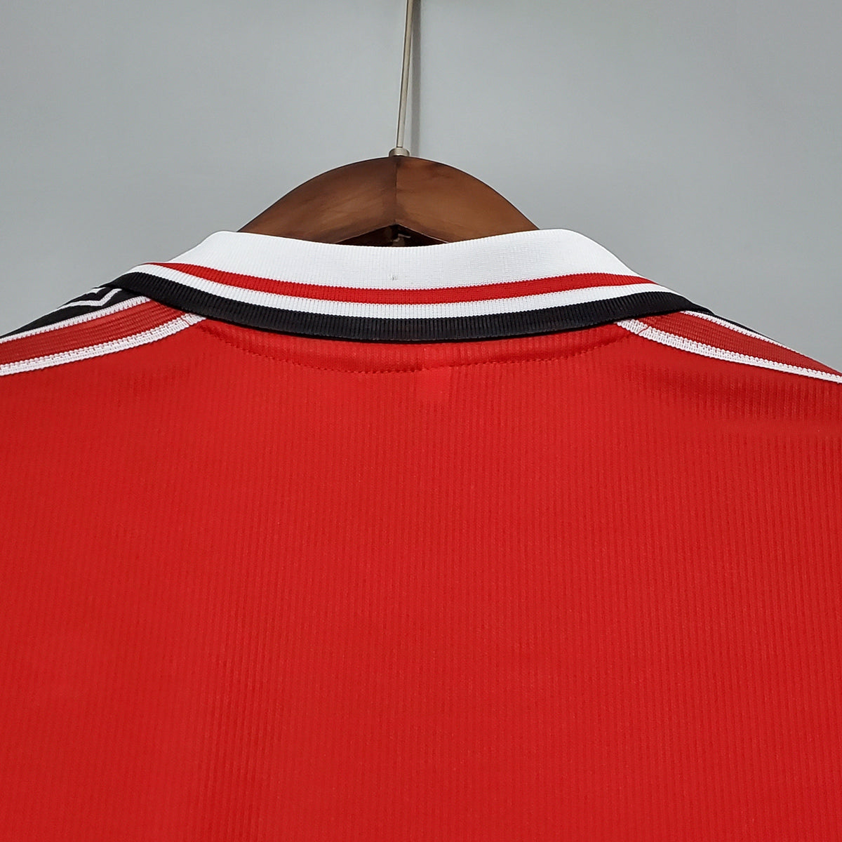 MANCHESTER UNITED I 98/99 HOMBRE (RETRO) MANGA LARGA - Vitrine Futebolística