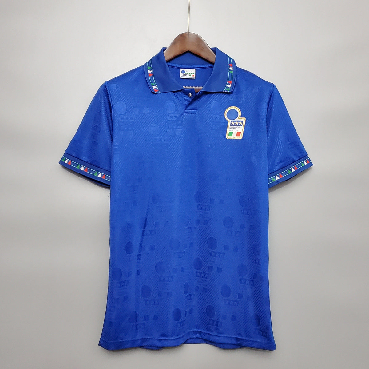 CAMISETA ITÁLIA I MUNDIAL 94 HOMBRE (RETRO) - Vitrine Futebolística