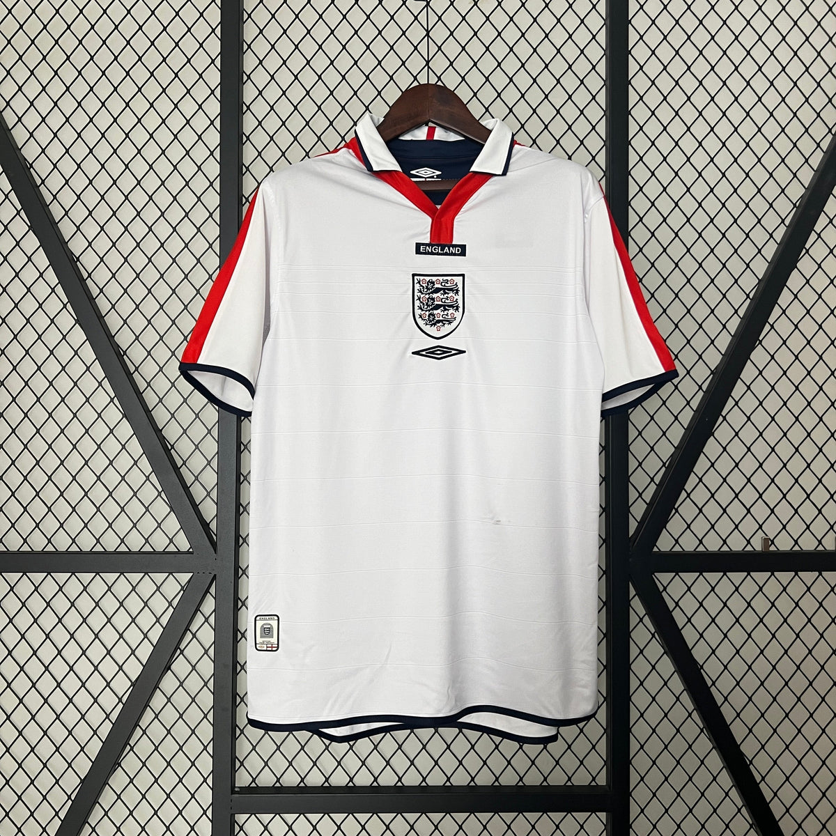 CAMISETA INGLATERRA I 2004 HOMBRE (RETRO) - Vitrine Futebolística