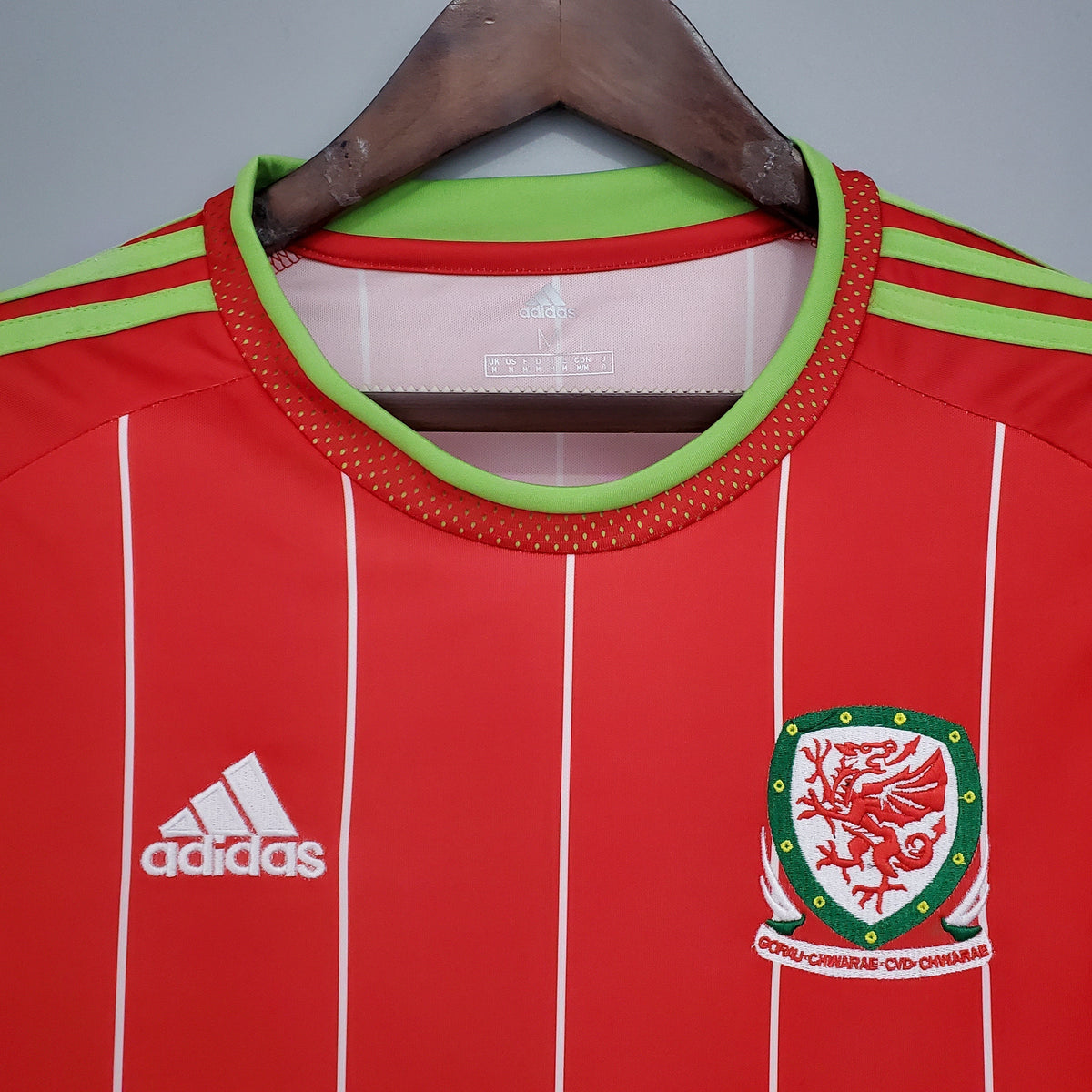 PAÍS DE GALES I 2015 HOMBRE (RETRO) - Vitrine Futebolística