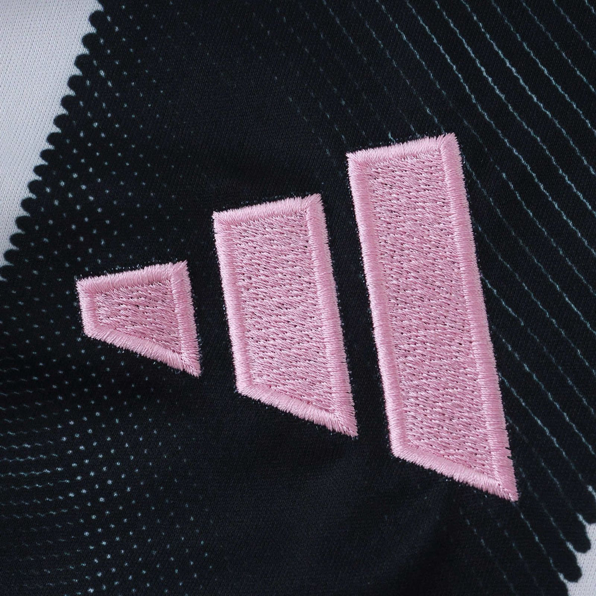 Juventus Player Jersey Home 2025/26