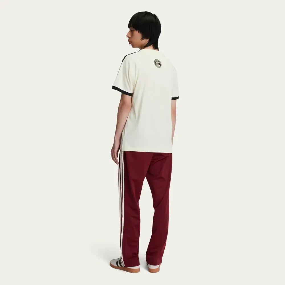 Edición Oasis — Camiseta Oasis Tour 3 Rayas Crema Blanco
