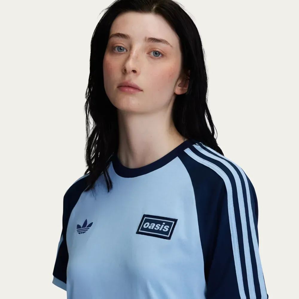 Edición Oasis — Camiseta Oasis Tour 3-Stripes Azul