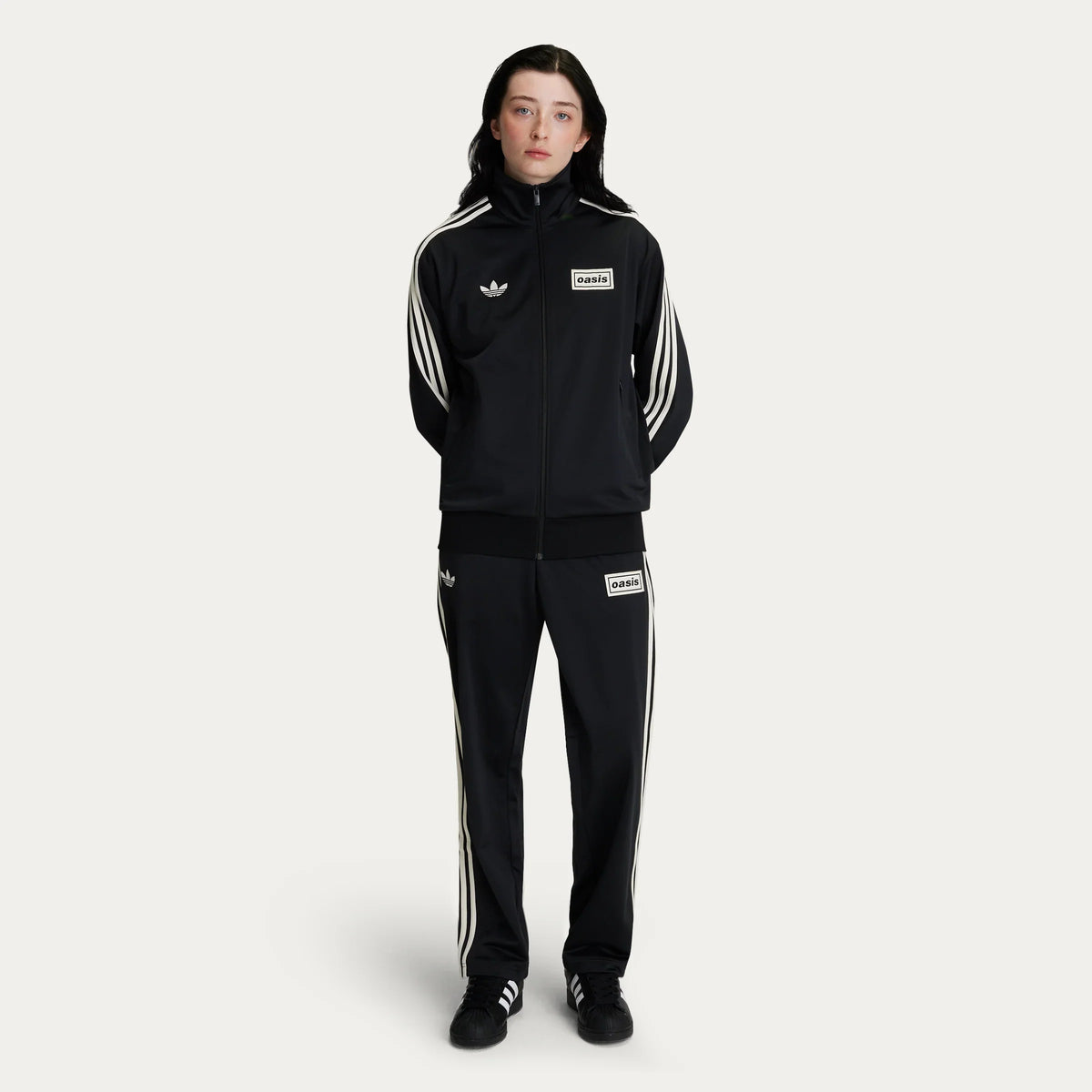 Chaqueta Deportiva negra Adidas Oasis