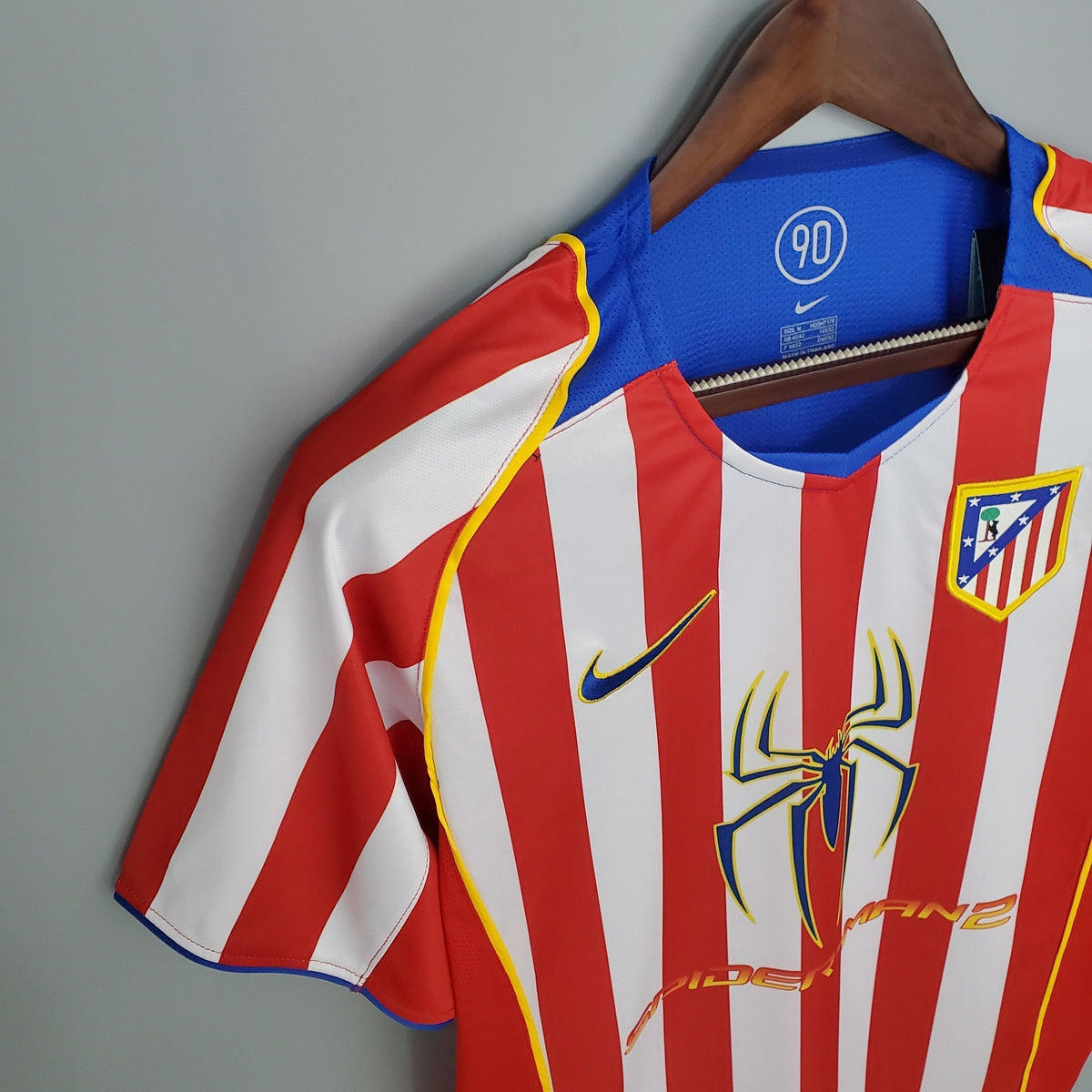 ATLÉTICO DE MADRID I 04/05 HOMBRE (RETRO) - Vitrine Futebolística