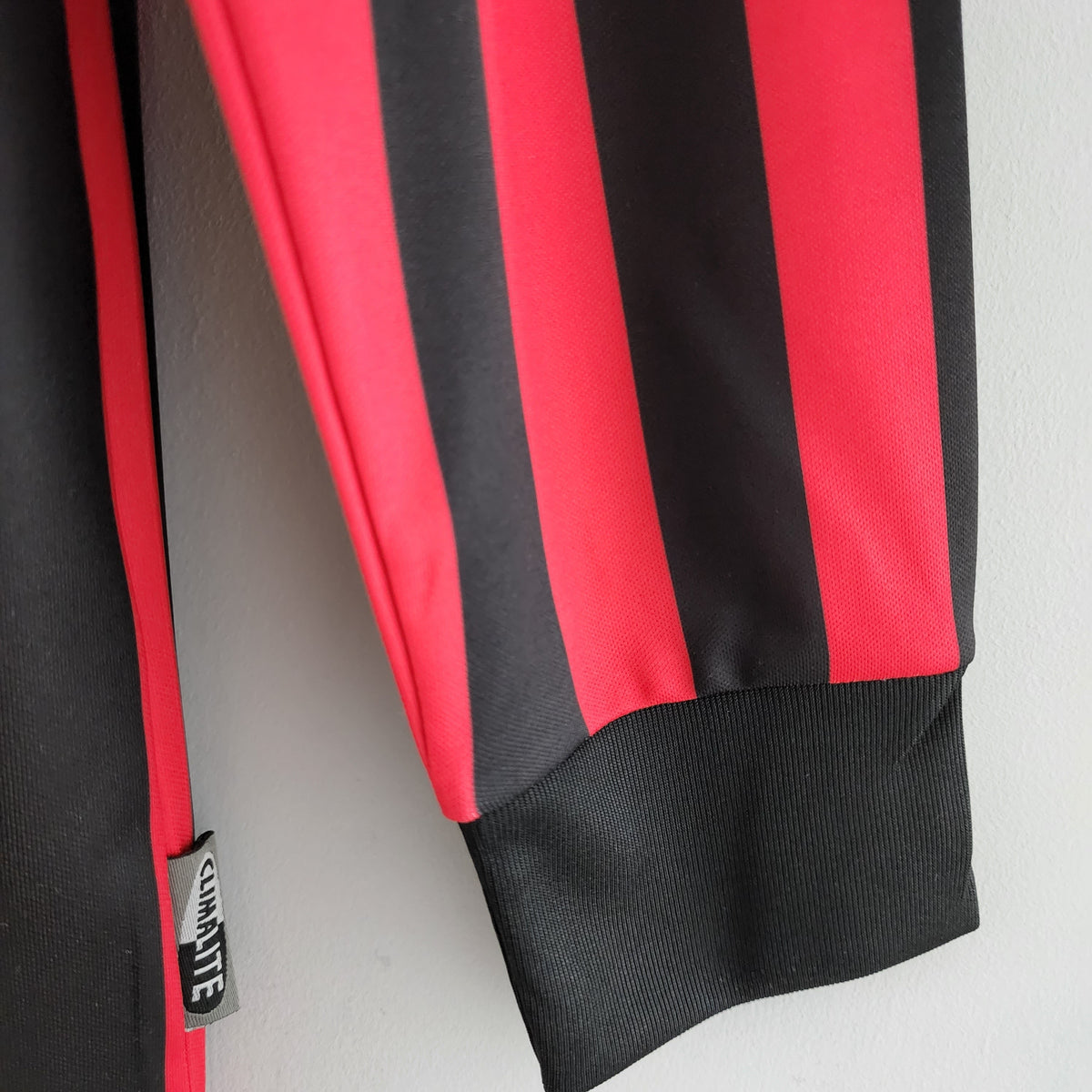 MILAN XVI 99/00 HOMBRE (RETRO) MANGA LARGA - Vitrine Futebolística