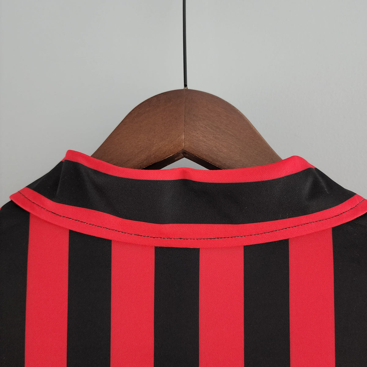 MILAN XVI 99/00 HOMBRE (RETRO) MANGA LARGA - Vitrine Futebolística