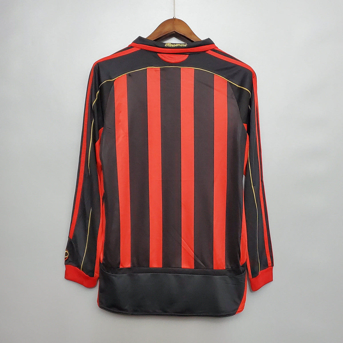 MILAN V 06/07 HOMBRE (RETRO) MANGA LARGA - Vitrine Futebolística