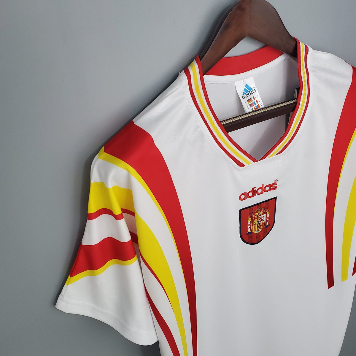 ESPAÑA lI 1996 HOMBRE (RETRO) - Vitrine Futebolística