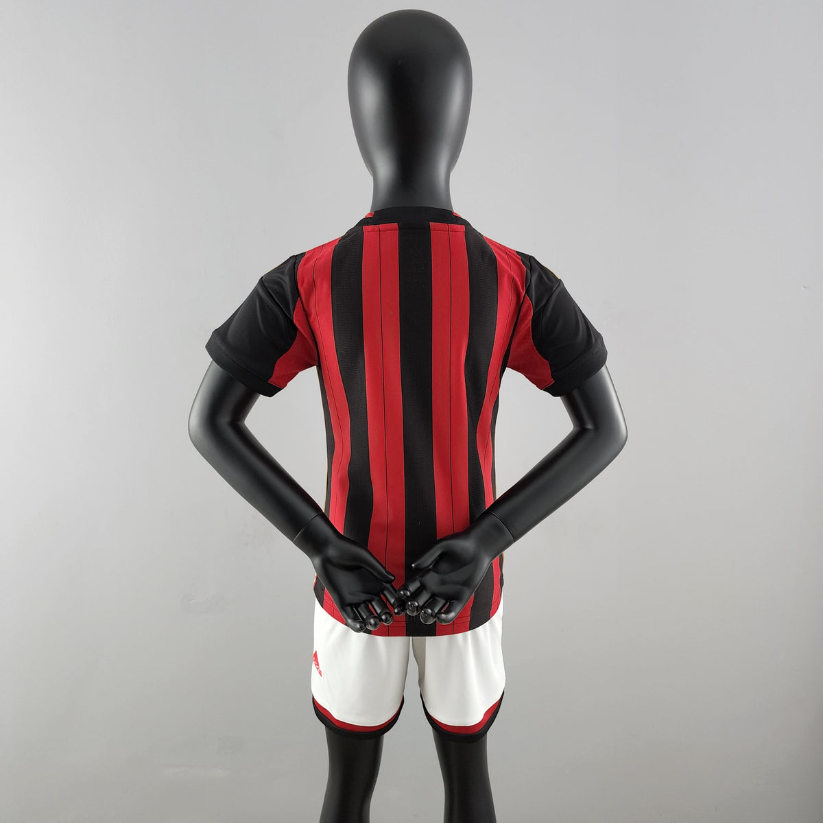MILAN I 14/15 (RETRO) CONJUNTO INFANTIL - Vitrine Futebolística