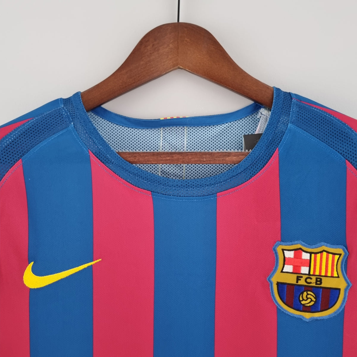BARCELONA I 05/06 HOMBRE (RETRO) MANGA LARGA - Vitrine Futebolística