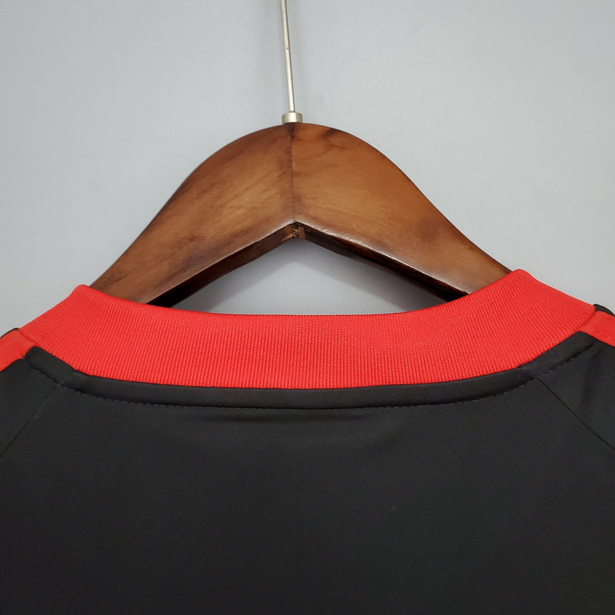 BENFICA III 09/10 HOMBRE (RETRO) - Vitrine Futebolística