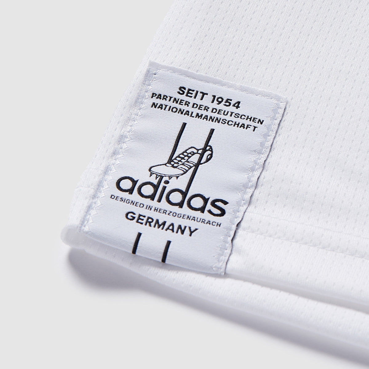 Camiseta Germany 26/27 Titular Embroidered