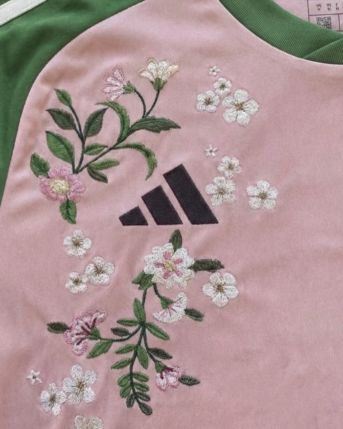 Japan Embroidered Camiseta 25/26